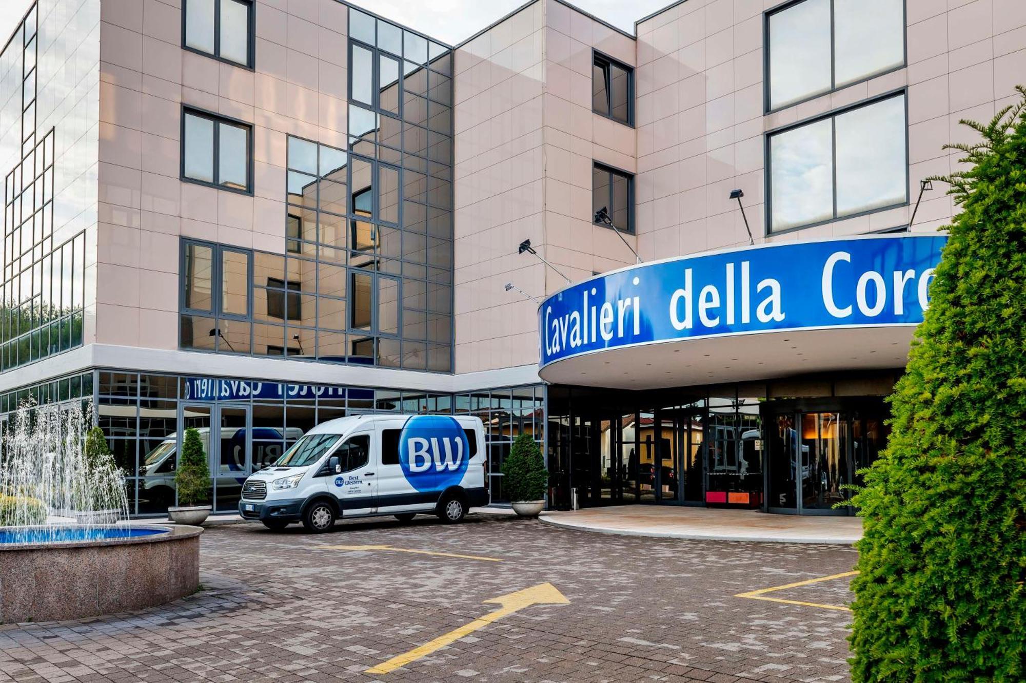 Best Western Cavalieri Della Corona Hotel Cardano Al Campo Exterior photo